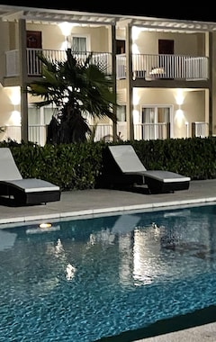 Hotel Checkers Townhouses (Providenciales, Turks and Caicos Islands)