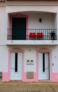 Hotelli Casa Cor-de-rosa (Vila Nova de Milfontes, Portugali)