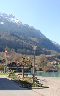 Strandhotel (Iseltwald, Suiza)