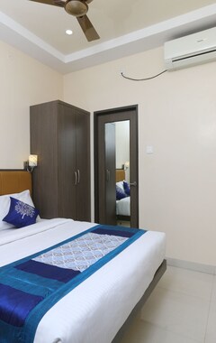Hotel OYO 14934 Kalyani Grand (Chennai, India)