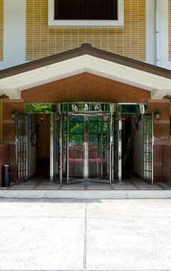 Ryokan Hotel Inunaki Grand Kisenkaku (Izumisano, Japón)