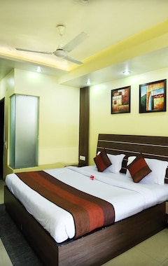 OYO 1673 Hotel MM Yellowuds (Amritsar, Indien)