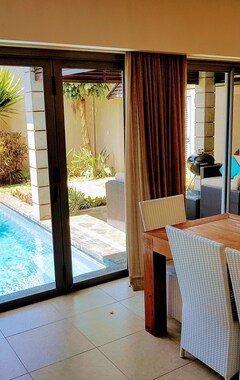 New Villa 3 Bedrooms 150m2 + Hotel Services + Breakfast + Pool + Private Beach (Grand Baie, Mauritius)