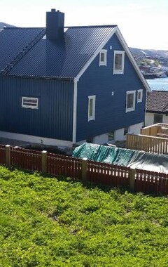 Koko talo/asunto Blue House At The End Of The World (Gamvik, Norja)