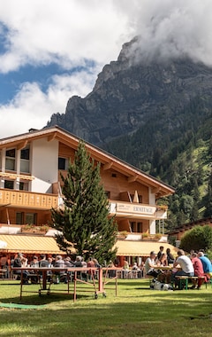 Hotelli Typically Swiss Hotel Ermitage (Kandersteg, Sveitsi)