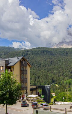 Hotelli Antelao Dolomiti Mountain Resort (Borca di Cadore, Italia)