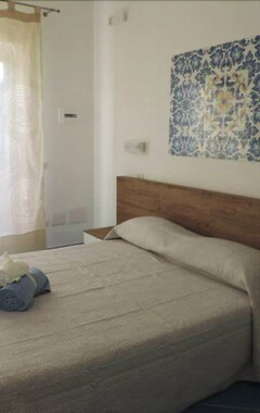 Hotel Mediterraneo Rooms (Centola, Italia)
