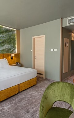 Hotel Azur Premium (Siófok, Ungarn)