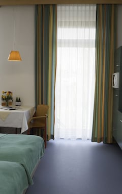 Hotelli Haus Mobene - Hotel Garni (Graz, Itävalta)