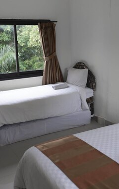 Hotel 4 Person Room With Walk-in Rain Shower (Mengwi, Indonesien)