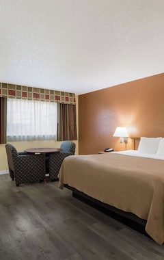 Hotelli Quality Inn & Suites Medford Airport (Medford, Amerikan Yhdysvallat)