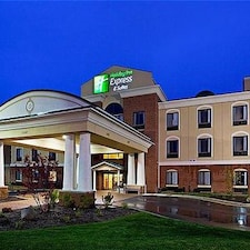 Holiday Inn Express & Suites Howell