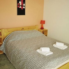 Hostel 33