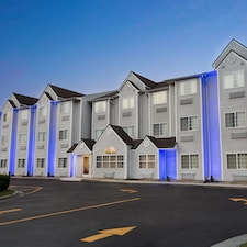 Microtel Inn & Suites by Wyndham Thomasville - High Point - Lexi