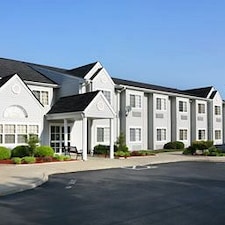 Microtel Inn and Suites by Wyndham Burlington