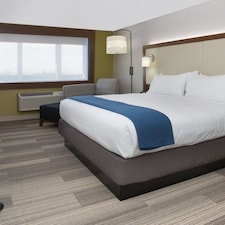 Holiday Inn Express & Suites Memphis Airport West