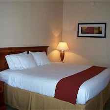 Holiday Inn Express & Suites Manchester-Conf CtrTullahoma