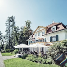 Schloßgut Oberambach