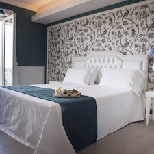 Bianco Riccio Suite Hotel