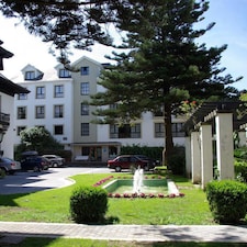 Palacio Arias & Hotel y Apartamentos Arias