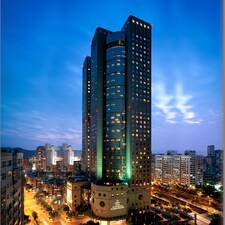 Shangri La's Far Eastern Plaza Hotel Taipei