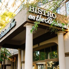 The Boulevard Inn and Bistro