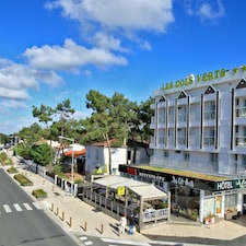 Hotel Les Cols Verts
