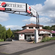 HÔtel-restaurant LartiÈre
