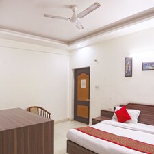 Hotel Jagdish Residency