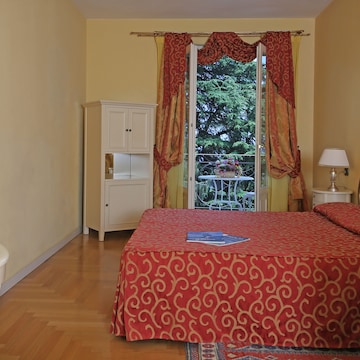 Superior Double or Twin Room, Garden View