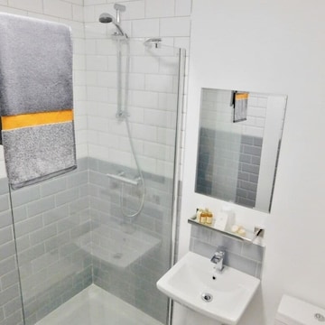 Double or Twin Room, Ensuite