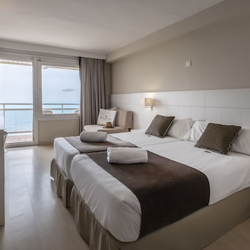 Double or Twin Room, Sea View