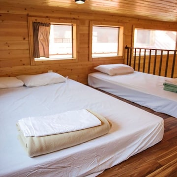 Deluxe Cabin, 1 Bedroom (Loft)