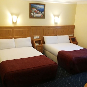Double Room, 2 Double Beds