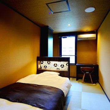 Japanese Western Style Single Room