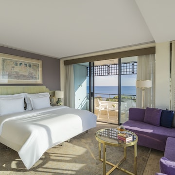 Deluxe Suite, 1 King Bed, Terrace, Sea View
