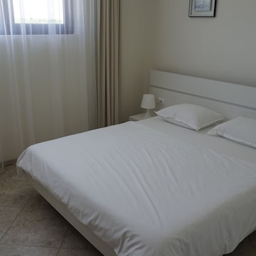 Comfort Apartment, 2 Bedrooms, Balcony, Sea View