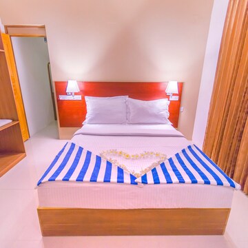 Standard Double Room with One Free Dive per Night