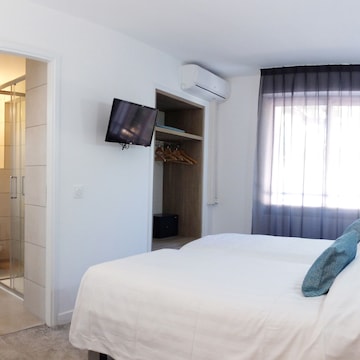 Deluxe Double or Twin Room, Terrace, Partial Sea View (Terrasse  )