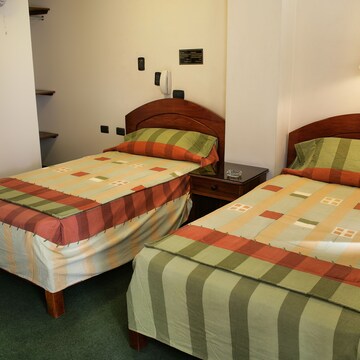 Triple Room, Multiple Beds
