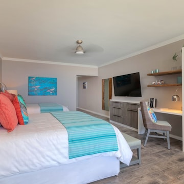 Luxury Suite, 3 Bedrooms, Balcony, Oceanfront