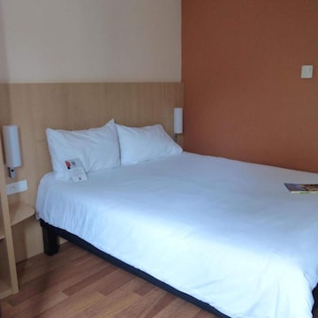 Standard Double Room, Multiple Beds