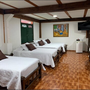 Comfort Room, Multiple Beds, Non Smoking