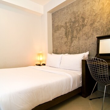 Standard Room , 1 Queen Bed (HIP Room)