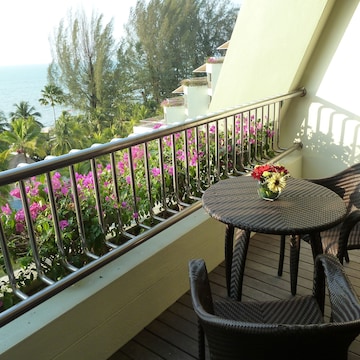 Premier Room, 2 Twin Beds, Balcony, Ocean View