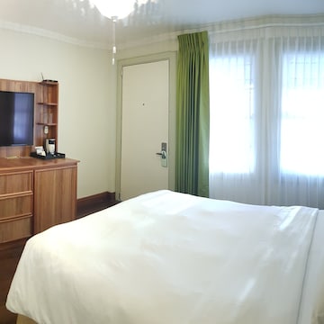 Executive Room, 1 Queen Bed