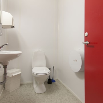 Single Room, Shared Bathroom