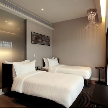 Standard Room, 2 Twin Beds (International Wing)