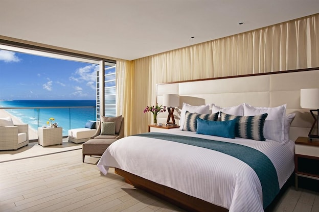 habitacion de lujo en cancun con vista al mar