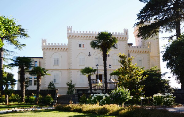 Valamar Isabella Castle
